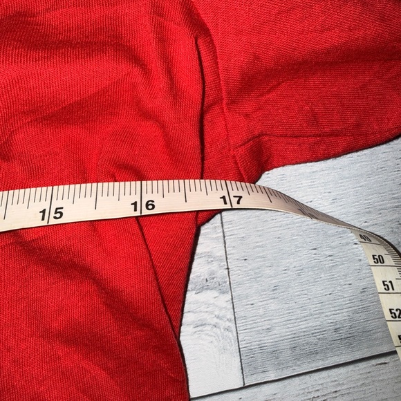 Hollister Vibrant Red Graphic Tee - Picture 4 of 4